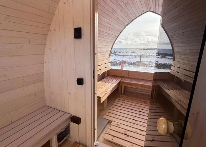 Апартаменты The Longhouse At Lista *